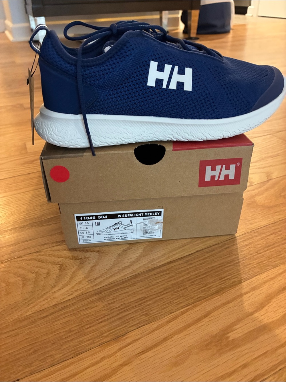 Helly Hansen women’s Navy Blue Mesh Sneaker with White Sole NIB